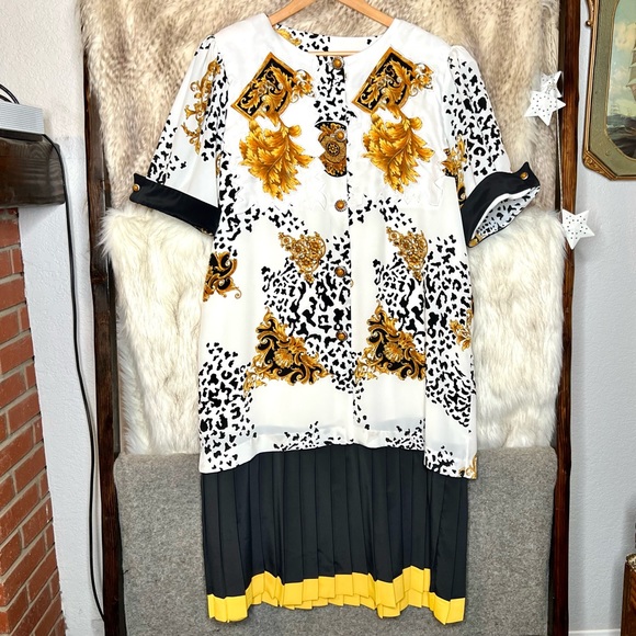 Vintage Dresses & Skirts - Vintage Davinchy Pleated Dress